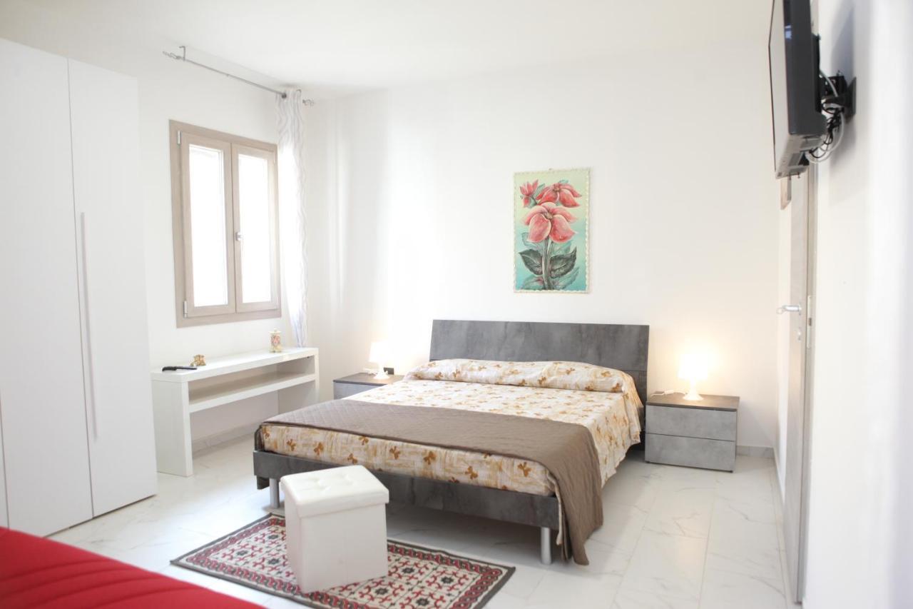 Lillo Camere-Vacanze Torre Lapillo Extérieur photo